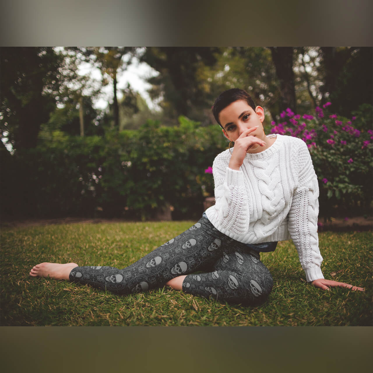 Skeleton wallpaper leggings